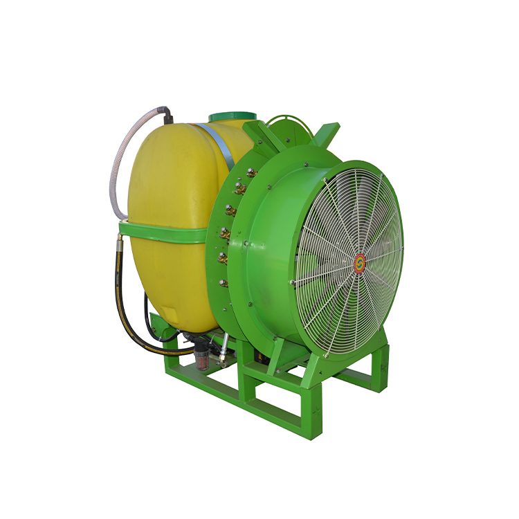 Traktor dipasang sprayer bledosan udara