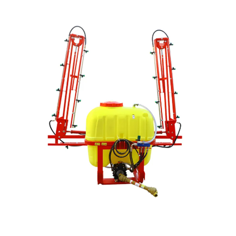 Traktor dipasang sprayer